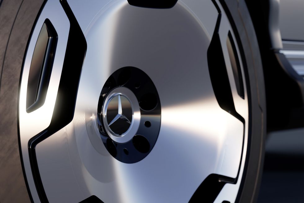 Фотография Mercedes EQG (11 слайд)